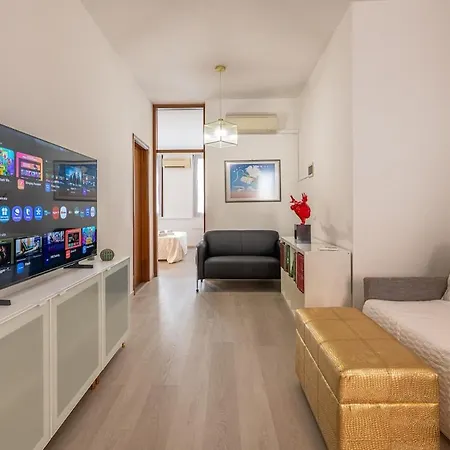 Domus Aurum - Raffinato E Confortevole In Centro Storico Fuori Dalla Ztl *